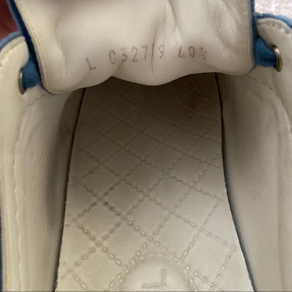 Auth Chanel Logo Velvet Metiers D’Art 17a Sneaker - Picture 8 of 8